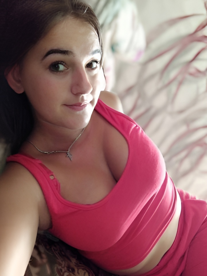 Хельга привлекальеная девушка из Бердска цена от 5000 руб