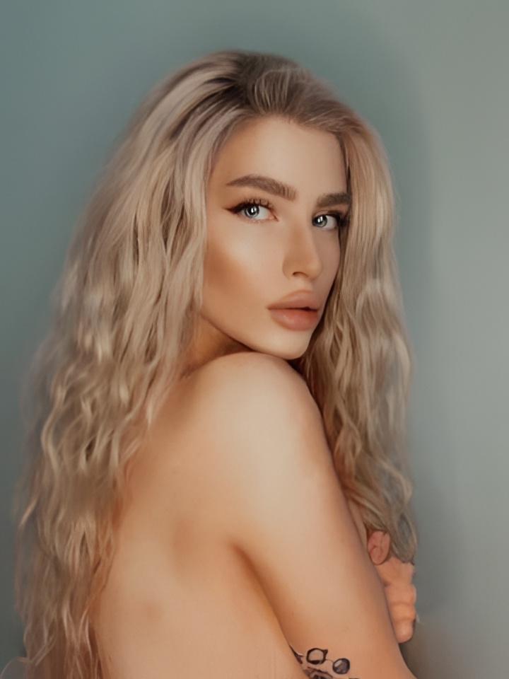 Римма привлекальеная девушка из Бердска цена от 2500 руб