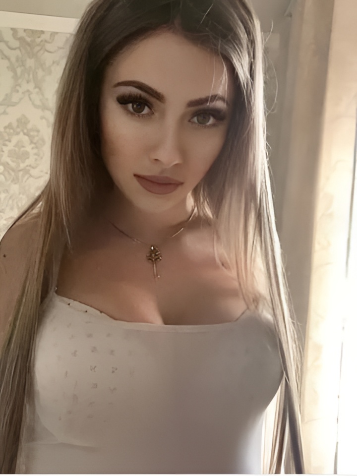 Викторина привлекальеная девушка из Бердска цена от 3000 руб