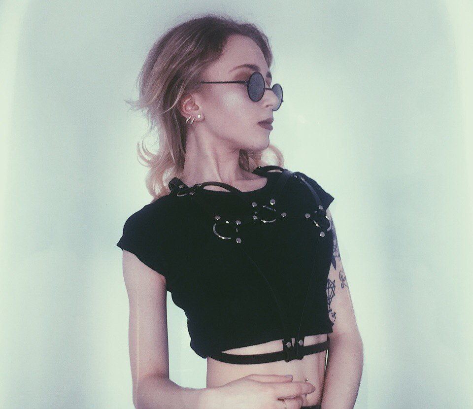 Донна привлекальеная девушка из Бердска цена от 3500 руб