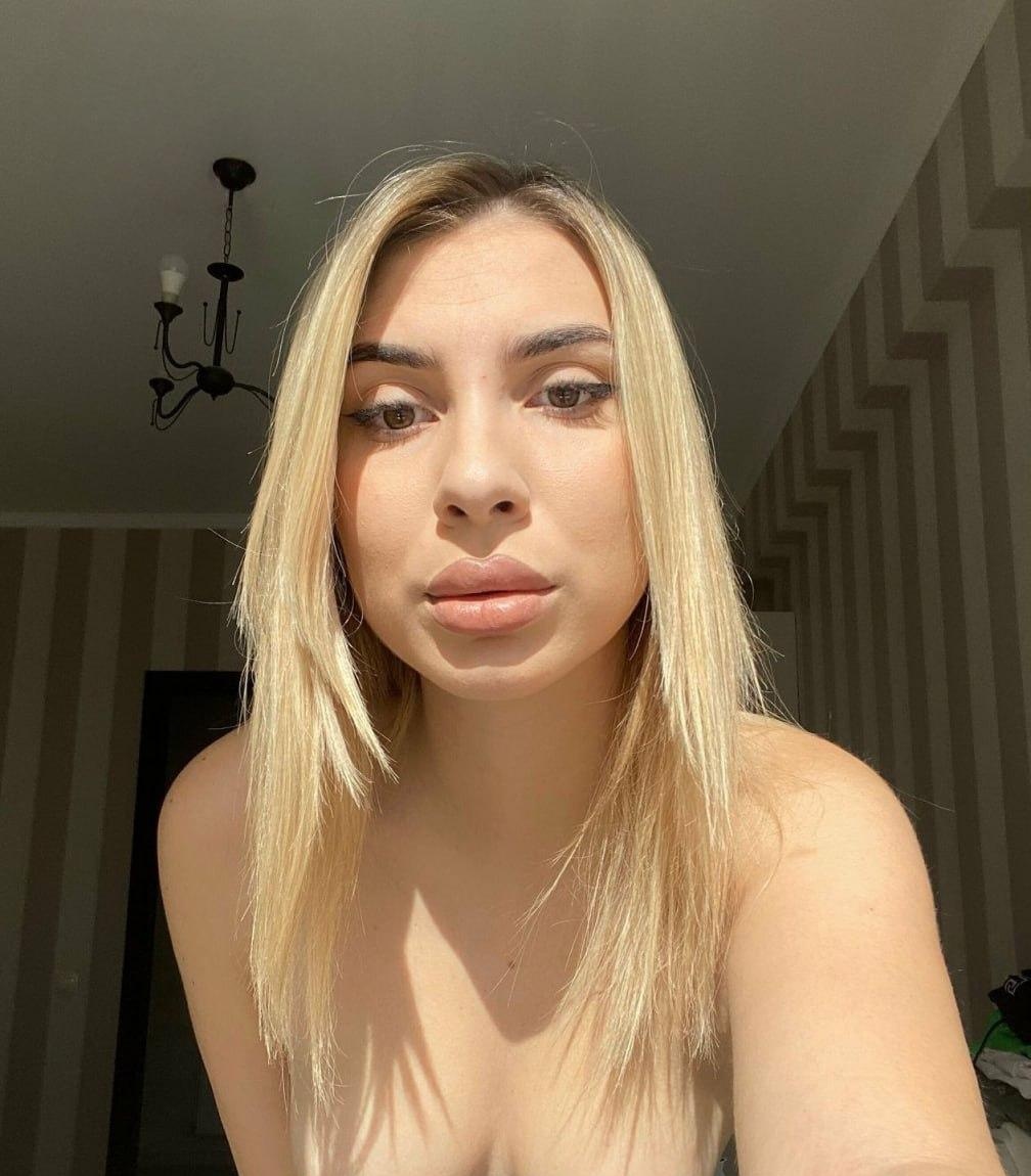 Катька привлекальеная девушка из Бердска цена от 6000 руб