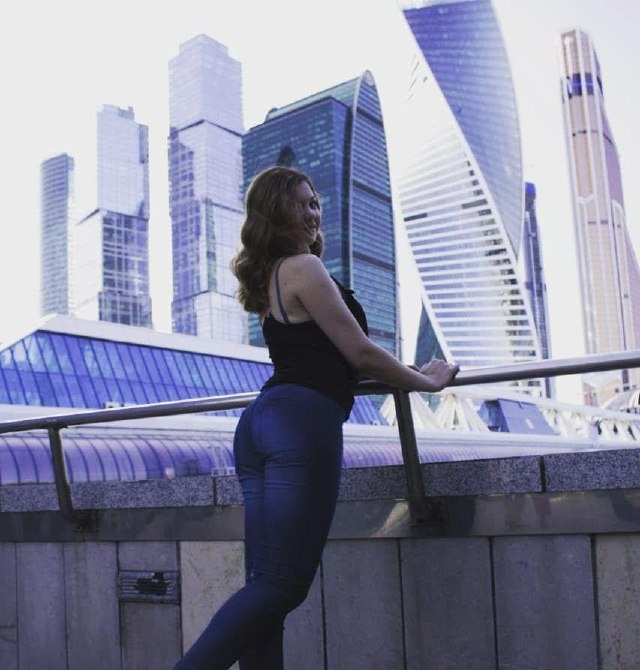 Алина привлекальеная девушка из Бердска цена от 3500 руб