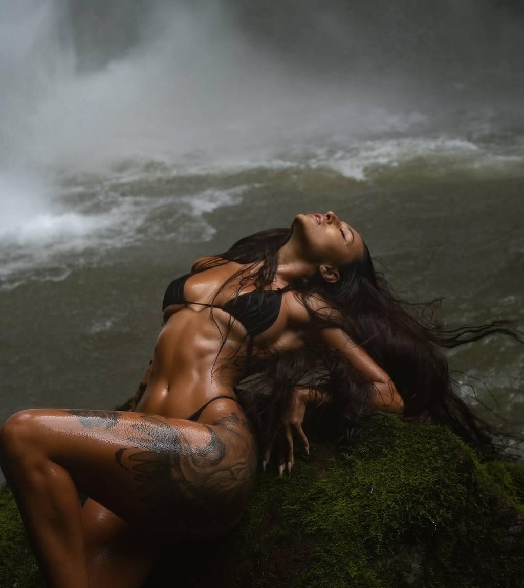 Катрин привлекальеная девушка из Бердска цена от 8000 руб