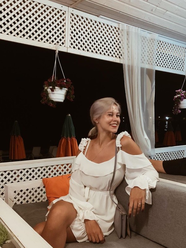 Маргоша привлекательная девушка из Бердска цена от 3500 руб