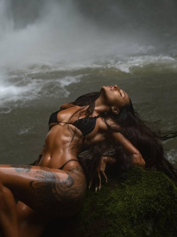 Катрин привлекательная девушка из Бердска цена от 8000 руб